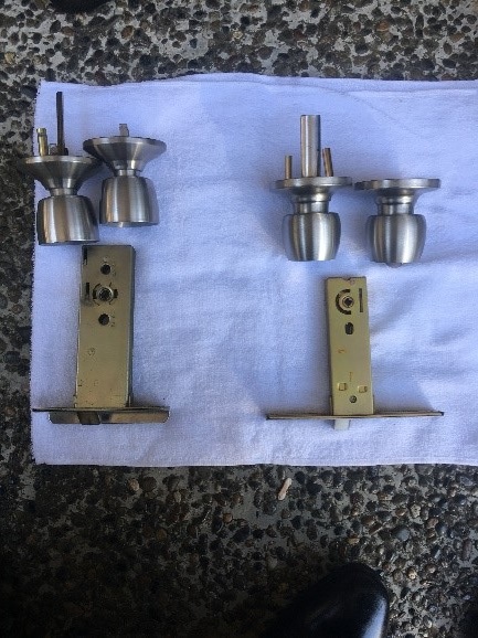左:既存品、右:取付品